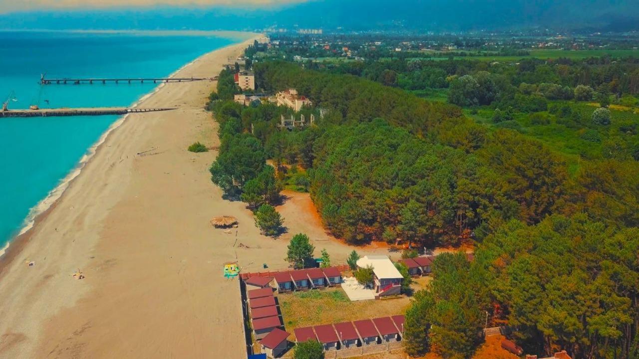 Парк-отель Остров Пицунда Экстерьер фото